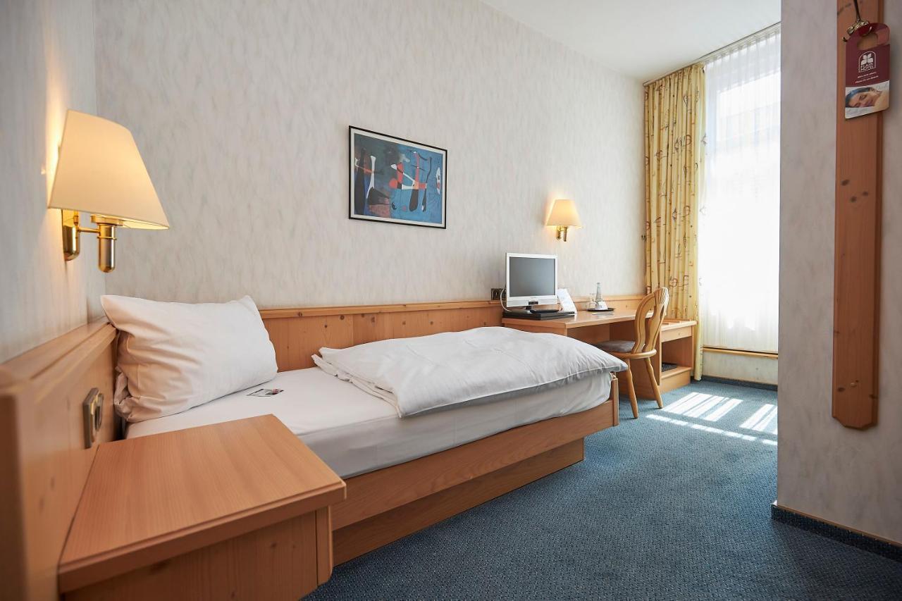 Hotel Bergischer Hof Windeck Екстер'єр фото
